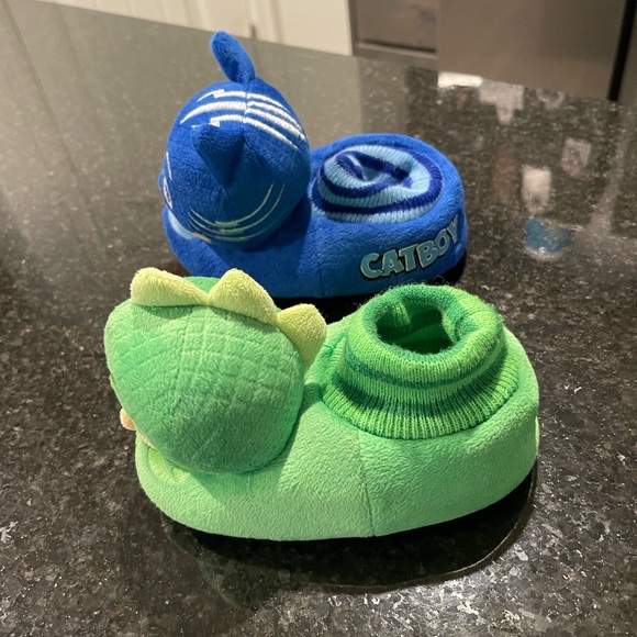 PJ Masks cat boy and gekko bedroom slippers, Toddler size Medium 7-8 - Picture 4 of 5